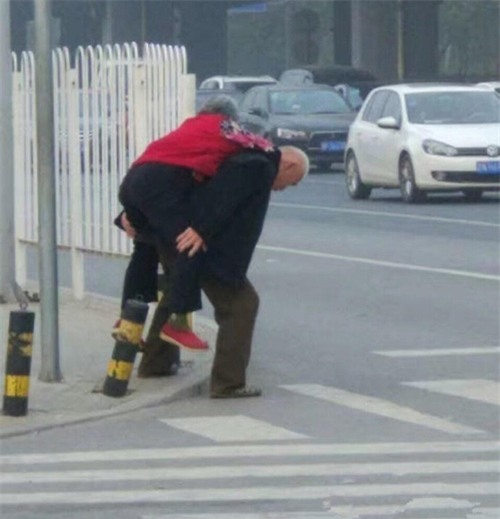 tinh yeu dang nguong mo cua cac cap doi tuoi gia - 1