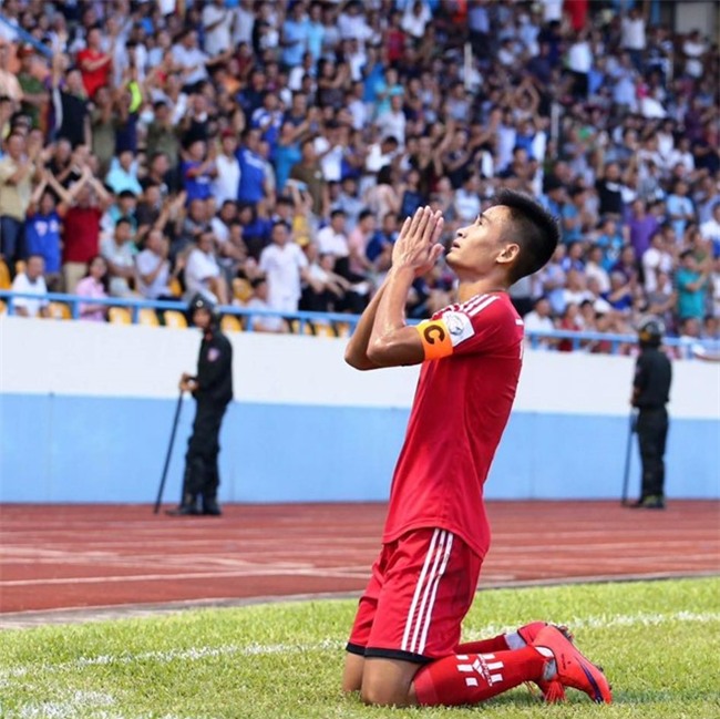 Minh Tuan: Cha chi duong cho toi ghi ban vao luoi Indonesia hinh anh 1