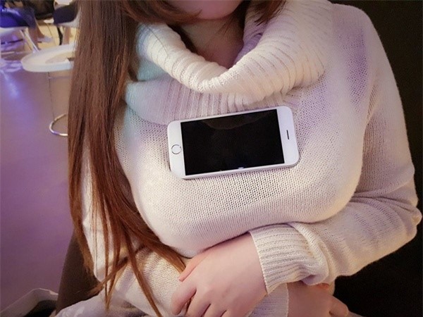 3 trào lưu smartphone ngớ ngẩn mà dân mạng phát cuồng trong năm qua - Ảnh 4.