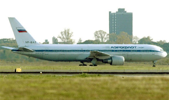 Máy bay Nga chở 174 người trượt khỏi đường băng