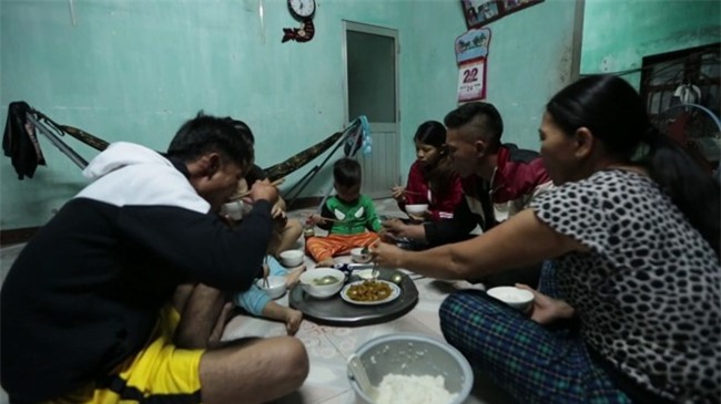 Noi chao tu thien va loi xin loi cua ga giang ho xu Quang hinh anh 3