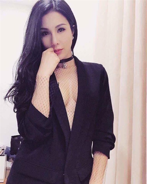 khong phai tham hoa online dau, chiec ao nay dang hot nhat cac shop thoi trang - 5