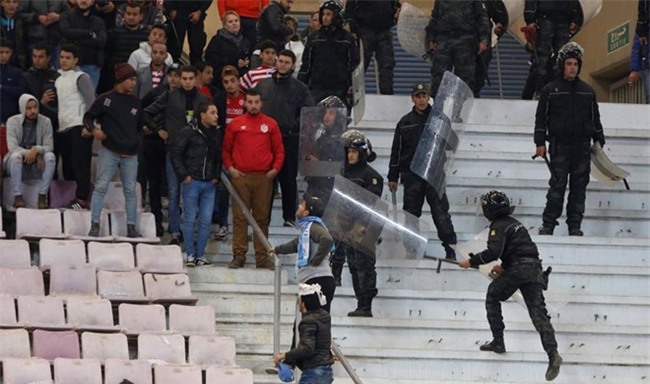 Bao luc che phu ngay ra mat tan binh 35 trieu euro cua PSG hinh anh 1