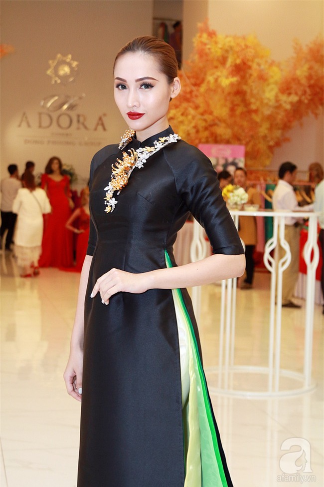 Thanh Hằng gây choáng với bó sen bằng vàng hơn 2 tỷ đồng - Ảnh 7.