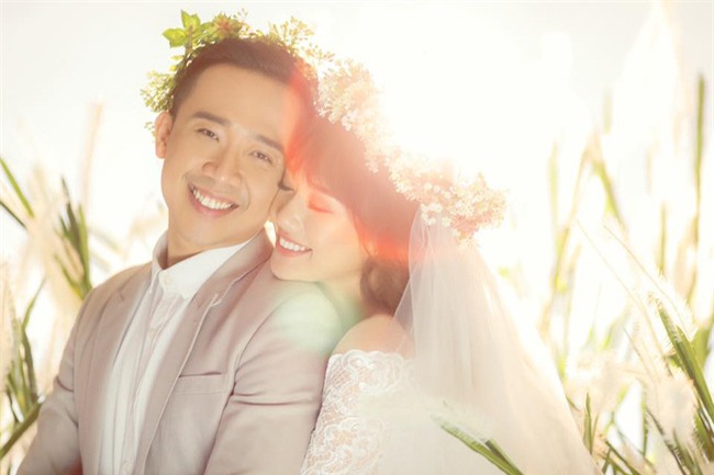 Hé lộ loạt ảnh cưới chưa từng công bố của Trấn Thành - Hari Won - Ảnh 1.