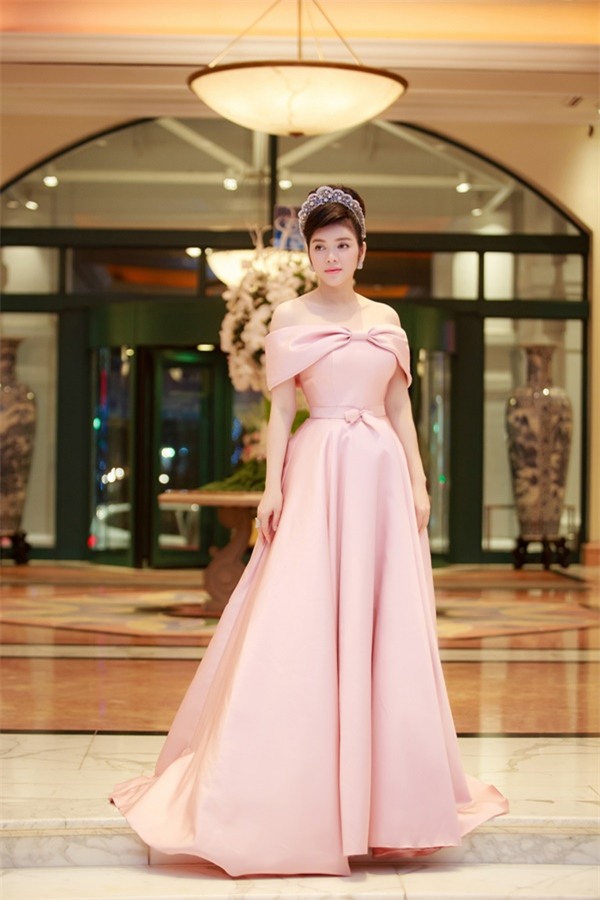 3 "vu khi" giup ly nha ky dep hon tat thay sao viet khi mac do co dien - 2