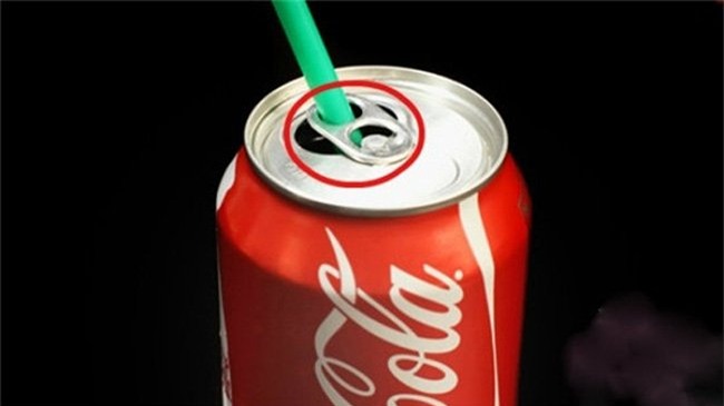 Vòng tròn trên nắp lon nước ngọt hầu hết người Việt không biết công dụng