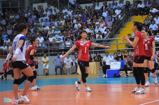 Hoa khôi bóng chuyền Trần Thị Thảo lên xe hoa - Ảnh 7.