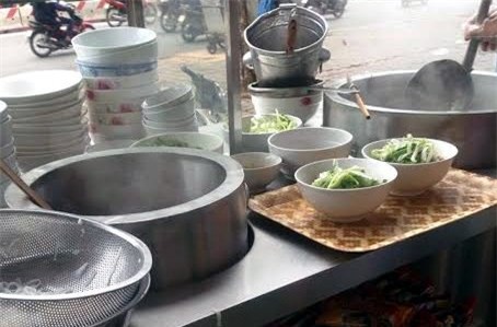 Lên đời kỹ nghệ nấu phở: Công nghiệp hóa món cổ truyền