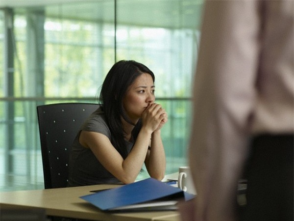 Xin về quê ngoại ăn Tết, mẹ chồng cau mày mắng: “Có đứa con dâu năm nào cũng xin về quê như cô không?” - Ảnh 1.