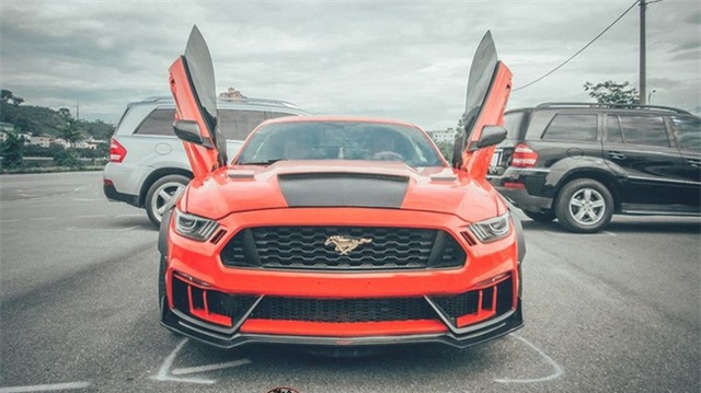 Nhìn lại dàn xe độ đình đám nhất Việt Nam trong năm 2016 - Ảnh 13.