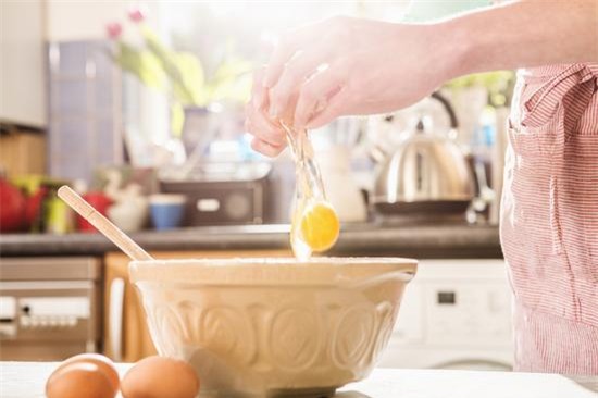 2 cách nấu khiến trứng gà quý như thuốc bổ do chuyên gia nấu cho chính khách TQ tiết lộ - Ảnh 1.