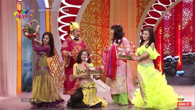 co gai xinh dep khien nam tao, bac dau "quen loi ve" hinh anh 1