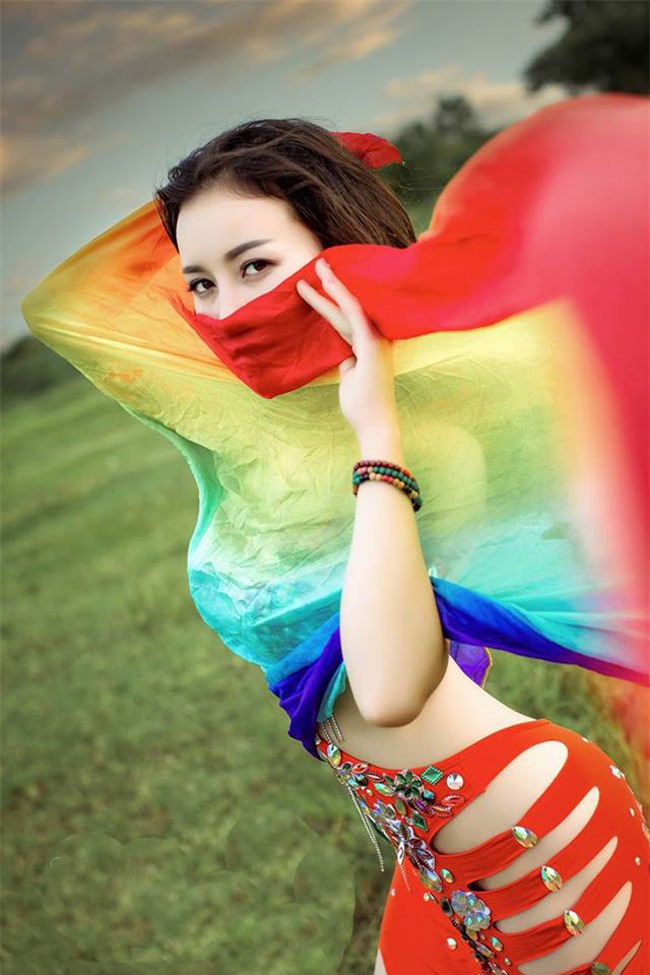 co gai xinh dep khien nam tao, bac dau "quen loi ve" hinh anh 10