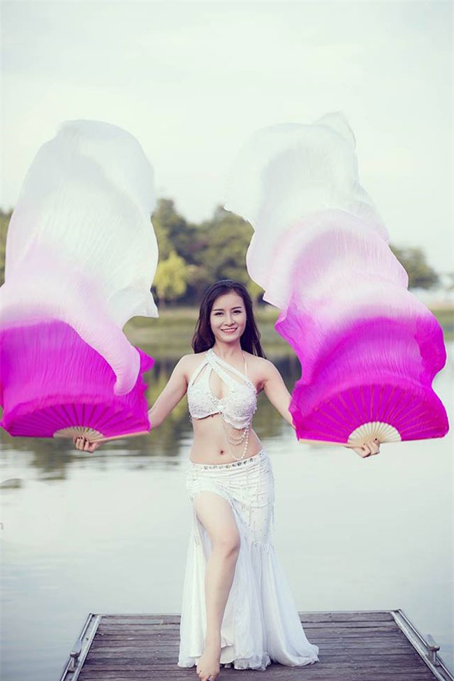 co gai xinh dep khien nam tao, bac dau "quen loi ve" hinh anh 13