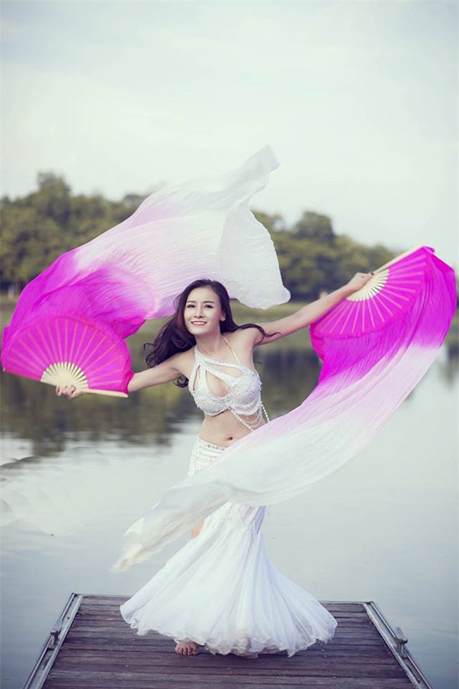 co gai xinh dep khien nam tao, bac dau "quen loi ve" hinh anh 19