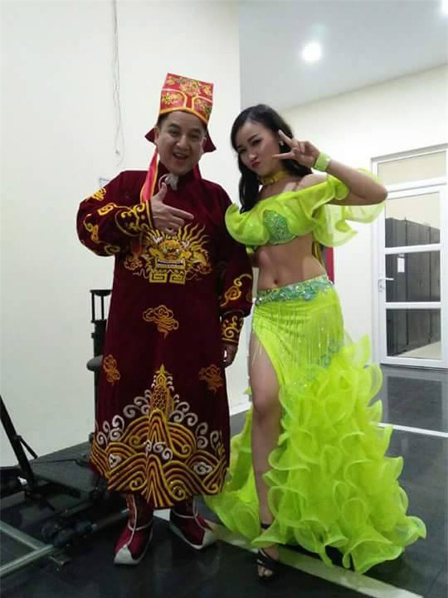 co gai xinh dep khien nam tao, bac dau "quen loi ve" hinh anh 2