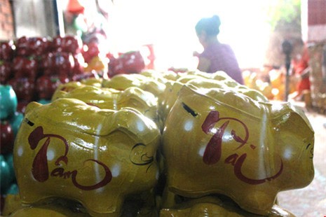 Gà đất tạo kiểu thủ công cháy hàng dịp Tết - 7