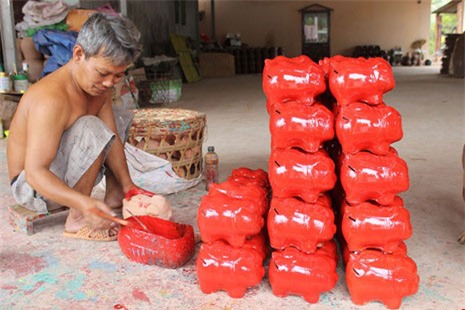 Gà đất tạo kiểu thủ công cháy hàng dịp Tết - 11