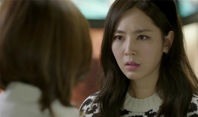 Màn tấn công hội đồng anh chàng “bắt cá hai tay” và tuyên ngôn chung của hai người phụ nữ vốn là tình địch - Ảnh 1.