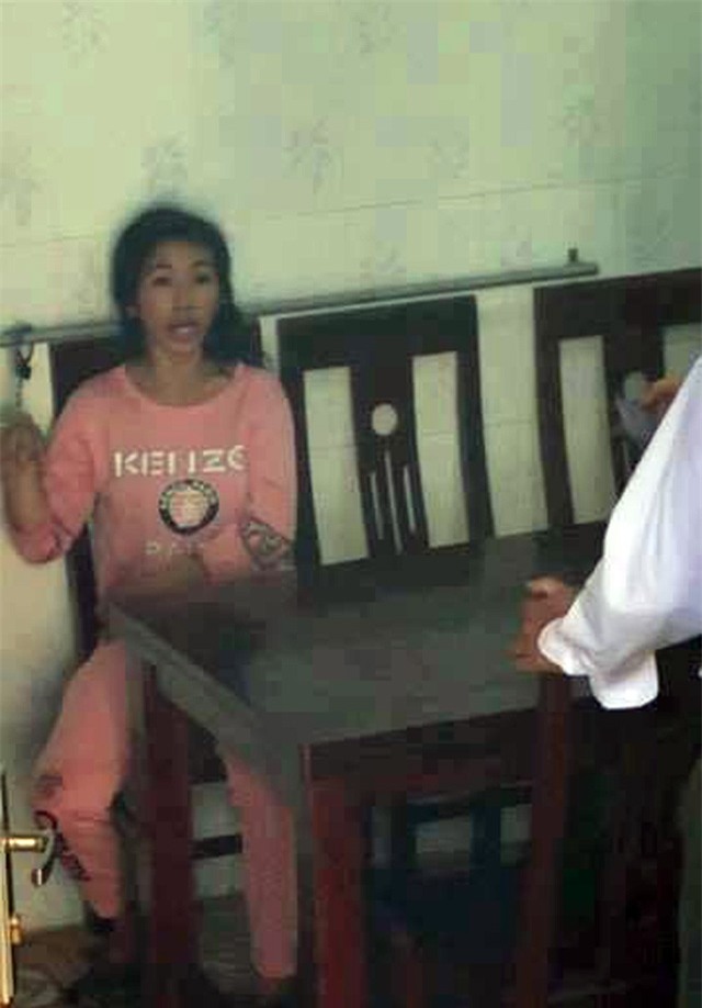 nghe an: bat coc tre em khong vi tien, chi vi muon dem ve nuoi (?) hinh anh 1