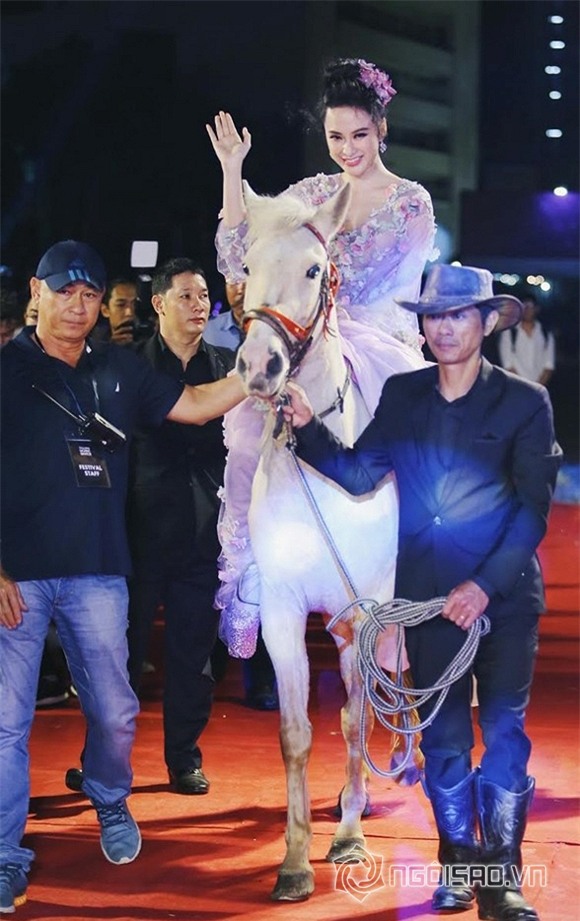 Angela Phương Trinh 2