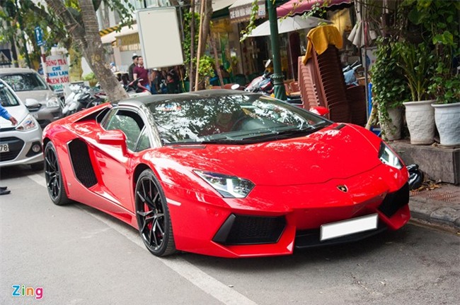 Sieu xe mui tran Lamborghini hon 20 ty tai xuat tai Ha Noi hinh anh 3