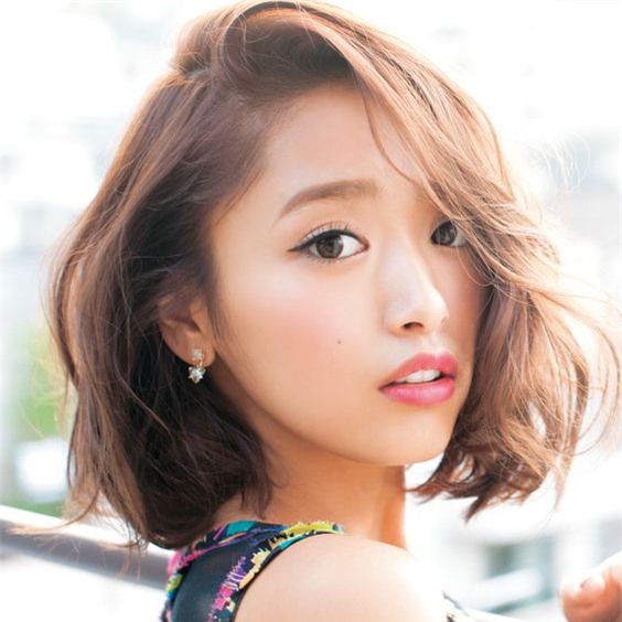 Tết này không sợ đụng hàng với 7 kiểu tóc ngắn dưới đây  - Ảnh 19.