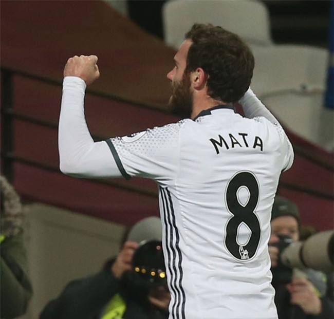 Juan Mata ngap tran hanh phuc ngay dau nam hinh anh 1