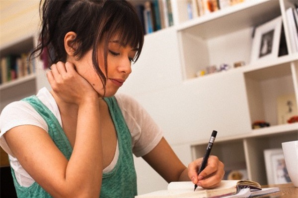 Gia đình đôi ngả vì chuyện về quê ăn Tết - Ảnh 2.