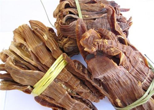 Măng phơi nắng tự nhiên sẽ có mùi ngai ngái của măng. Ảnh minh họa.