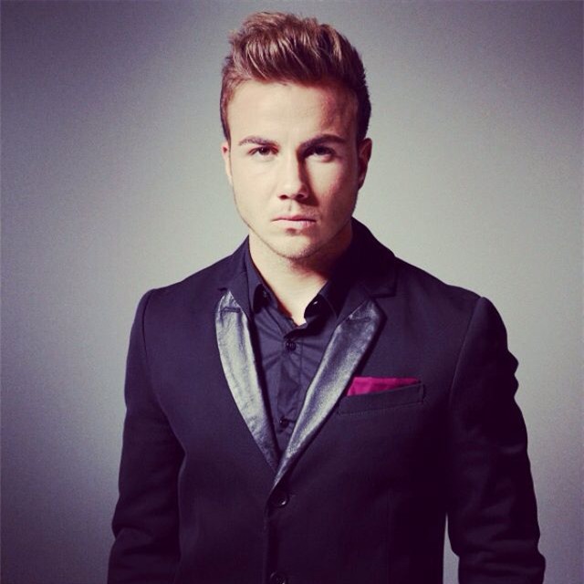 Kaka, Pique, Gotze và các sao bóng đá sinh ra trong nhung lụa - Ảnh 6.