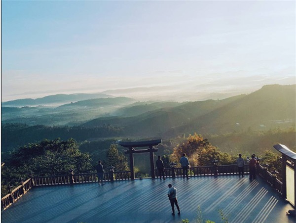 Những điểm đến khiến dân xê dịch phát sốt bởi xuất hiện quá đẹp trong MV ca nhạc - Ảnh 14.