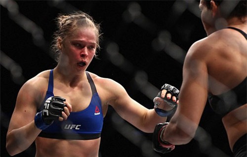"Nữ hoàng UFC" tiều tụy, bóng gió giải nghệ - 3
