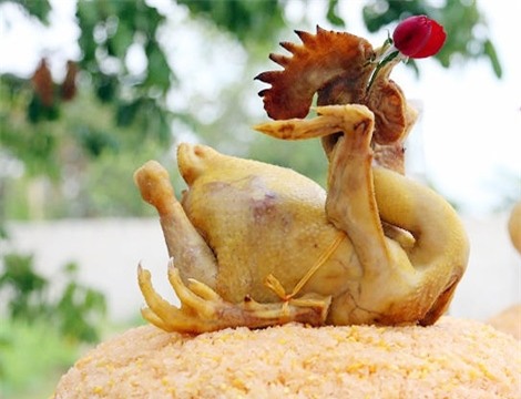Gà để chọn cúng giao thừa phải là gà trống choai