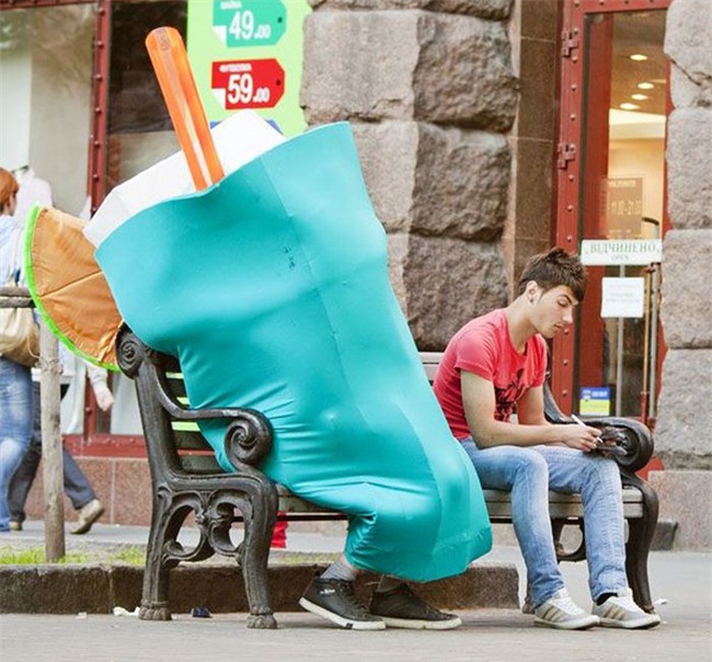 nhung tinh huong khien nguoi xem "bo lan ra cuoi" hinh anh 3