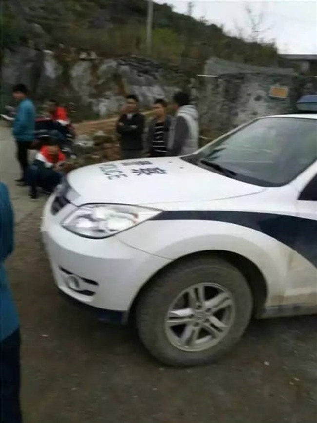 Không phân biệt nổi đây là chuồng lợn hay là căn phòng con trai và con dâu nhốt mẹ già 92 tuổi - Ảnh 3.