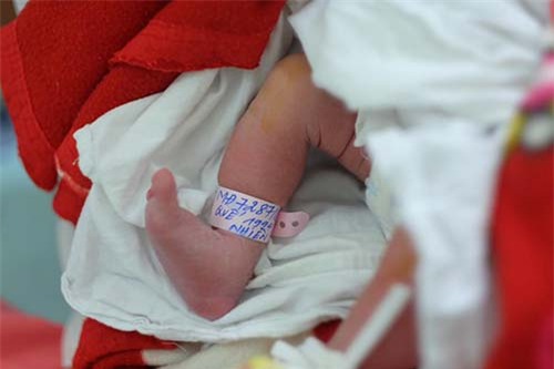 day la anh con gai hong que khi moi sinh ma co giau suot thoi gian qua - 5