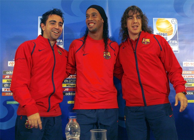 Ronaldinho gửi thư cho chính mình: Thứ bóng đá tự do như chim trời là đây-4