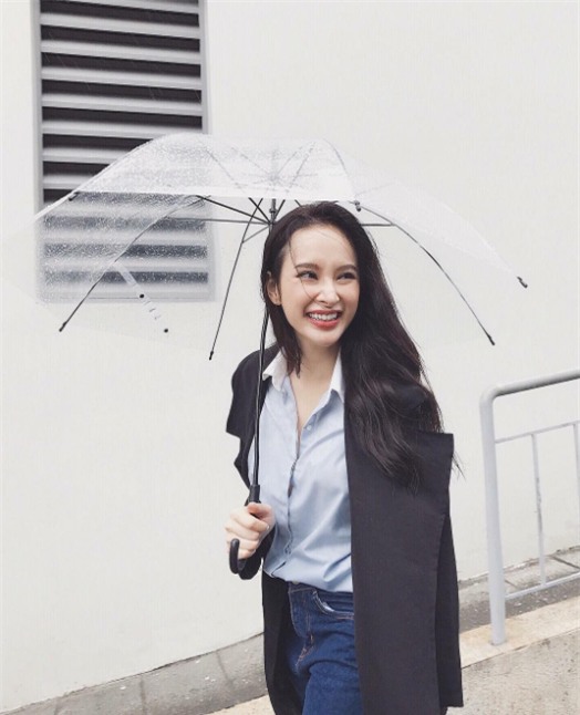 Ngọc Trinh bất ngờ kín đáo, Angela Phương Trinh đổi mốt mái ngố lạ lẫm trong street style tuần này - Ảnh 5.