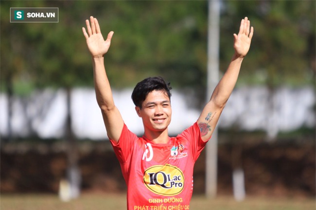 Công Phượng, Tuấn Anh nói lời khiến Công Vinh mát lòng mát dạ - Ảnh 1.