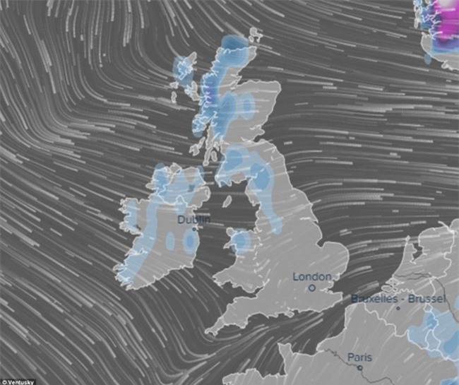 Giao thông Anh thất thủ vì tuyết rơi kết hợp gió bão - Ảnh 6.