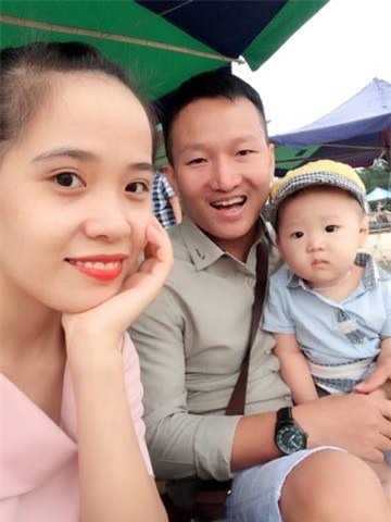 Phát ghen với ông chồng ở nhà là áo, nấu cơm, chăm con giúp vợ ngày đông rét - Ảnh 2.