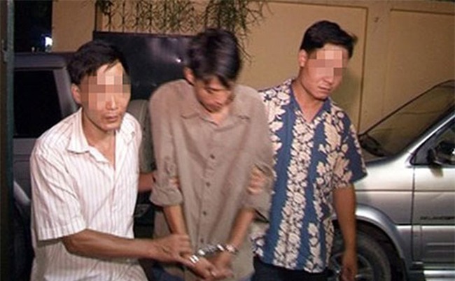 Những cuộc “mò kim đáy bể” ngày giáp Tết