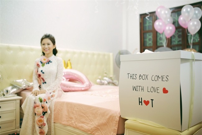 Chủ rể đứng trước cửa đọc lời hứa mới đón được hot girl Hà Thành về làm vợ - Ảnh 7.