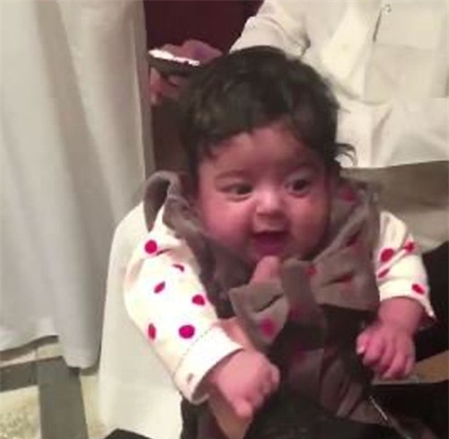 Clip sốc: Cha hành hạ con gái, gửi clip đe dọa để vợ cũ quay về gây rúng động dư luận - Ảnh 2.