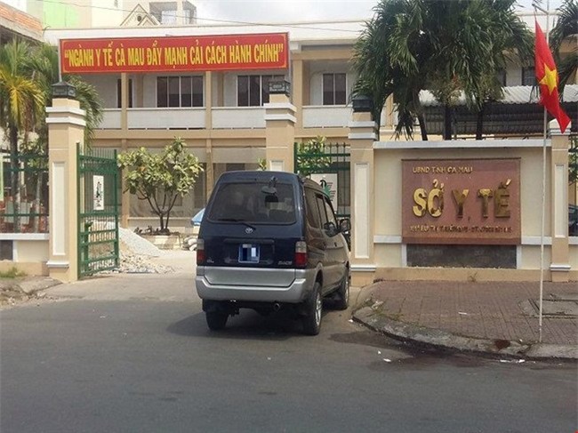 Bác sĩ khiếu nại vì... 'bỗng dưng' được thăng chức