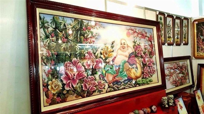 Cây đào đá quý 'độc nhất vô nhị', hơn 100 triệu không bán