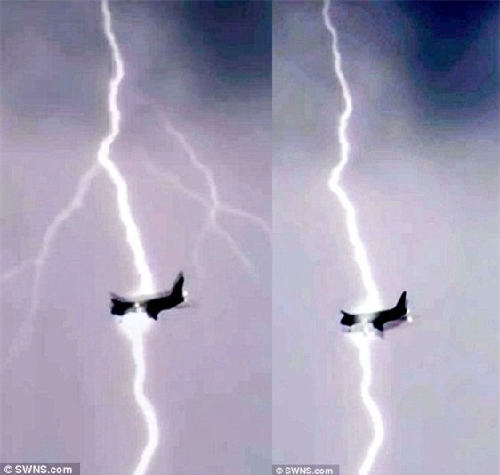 Khoảnh khắc kinh hoàng chiếc máy bay Boeing 747 bị sét đánh trúng giữa trời - Ảnh 2.