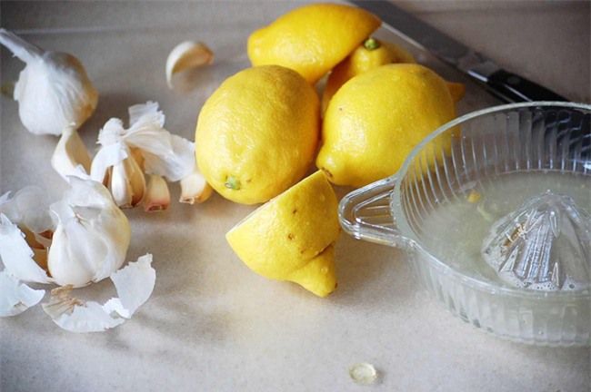 Làm sạch động mạch, ngăn chặn đau tim, đột quỵ nhờ đồ uống làm từ 2 nguyên liệu bếp nhà nào cũng có - Ảnh 5.